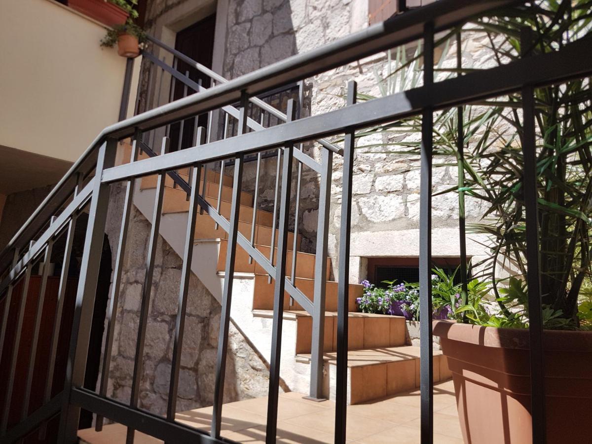 Apartments And Rooms Villa Lina Split Exterior foto
